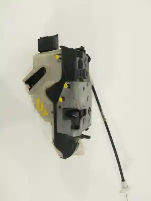Peça sobressalente para automóvel em segunda mão fechadura da porta dianteira esquerda por peugeot 208 i (ca_, cc_) 1.2 vti 82 referências oem iam 9688080080  