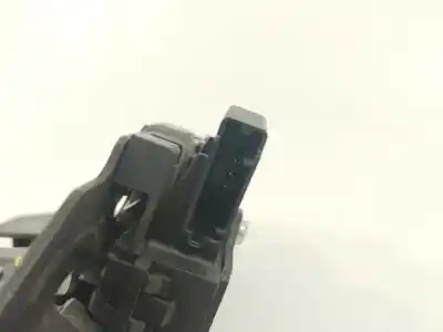 Second-hand car spare part trunk lock for opel astra j lim. selective business oem iam references 13500195  