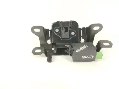 Second-hand car spare part trunk lock for volvo c30 1.6 d drive kinetic oem iam references 30784739  