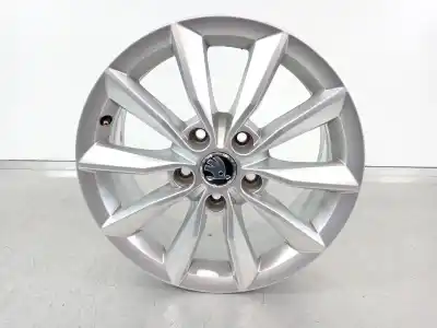 Автозапчастина б/у шина для skoda octavia iii combi (5e5, 5e6) 1.6 tdi посилання на oem iam 5e0601025b