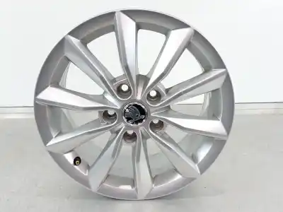 Автозапчастина б/у шина для skoda octavia iii combi (5e5, 5e6) 1.6 tdi посилання на oem iam 5e0601025b