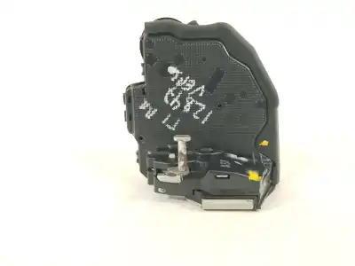 Pezzo di ricambio per auto di seconda mano  per TOYOTA VERSO  Riferimenti OEM IAM 690600F030  