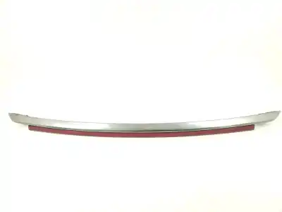 Recambio de automóvil de segunda mano de PILOTO TRASERO CENTRAL para KIA SPORTAGE  referencias OEM IAM 87310F1200  