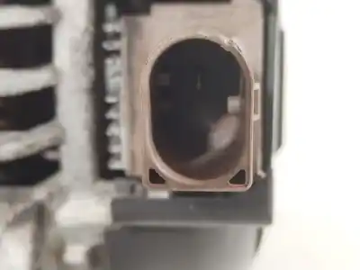 Second-hand car spare part alternator for kia cee'd (jd) 1.6 crdi 136 oem iam references 373002a750 ms1042113580 