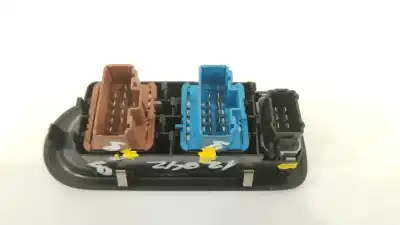 Second-hand car spare part left front power window switch for renault clio iii authentique oem iam references 8200356541  