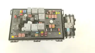 Second-hand car spare part Fuse Box Unit for OPEL ASTRA J (P10) 1.7 CDTI (68) OEM IAM references 13313205 1110011AA 