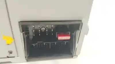 Pezzo di ricambio per auto di seconda mano impianto audio / radio cd per volkswagen golf vi (5k1) 2.0 tdi riferimenti oem iam 3c8035195 8157647239360 7647239360