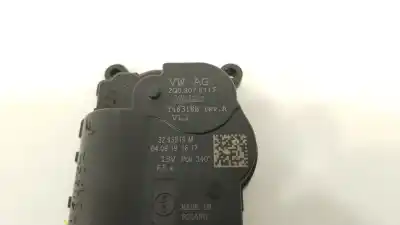 Peça sobressalente para automóvel em segunda mão motor de abertura da comporta de sofagem por skoda scala (nw1) 1.6 tdi referências oem iam 2q0907511f  