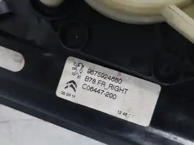 Pezzo di ricambio per auto di seconda mano alzacristalli anteriore destro per citroen c4 picasso ii 1.6 bluehdi 120 riferimenti oem iam 9675924680  