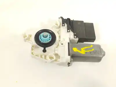 Автозапчастина б/у ДВИГ СКЛА ЗАДНЕ ЛІВО для SEAT LEON (1P1) Reference Посилання на OEM IAM 1K0959703AF  