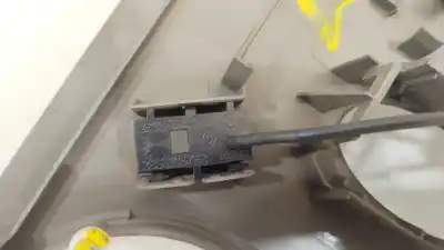 Peça sobressalente para automóvel em segunda mão luz interior por renault master iii furgón (fv) 2.3 dci 145 fwd (fv0e, fv0f, fv0h, fv02, fv0m, fv0s,... referências oem iam 264300010r  