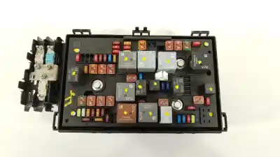 Gebrauchtes Autoersatzteil RELAIS SICHERUNGSKASTEN Multifunktionsrelais zum OPEL ASTRA J (P10)  OEM-IAM-Referenzen 13368645 1110132AC C11000139