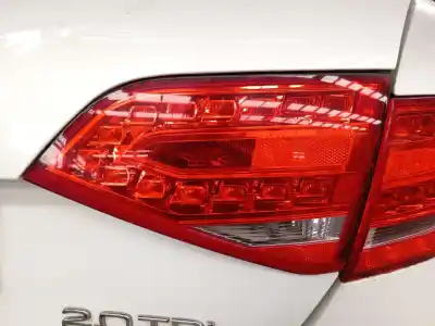 Автозапчастина б/у правий ліхтар в дверях для audi a4 b8 (8k2) 2.0 tdi посилання на oem iam 
