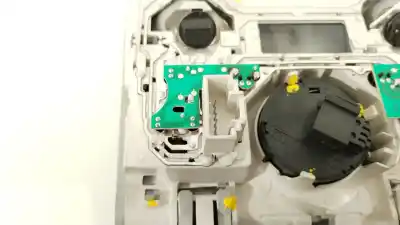 Автозапчастина б/у внутрішне світло для volkswagen touran (1t3) advance bluemotion посилання на oem iam 1k0947105at 1k9959561 1k0947133h