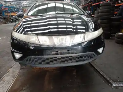 Recambio de automóvil de segunda mano de PARAGOLPES DELANTERO para HONDA CIVIC VIII HATCHBACK (FN, FK) 2.2 CTDI (FK3) referencias OEM IAM   