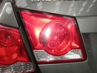 Автозапчастина б/у ЛІВИЙ ЗАДНІЙ ЛІХАР В ДВЕРЯХ для CHEVROLET CRUZE LT Посилання на OEM IAM 95971550  