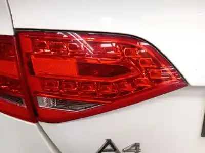 Pièce détachée automobile d'occasion FEU ARRIÈRE GAUCHE DANS LA PORTE pour AUDI A4 B8 (8K2) 2.0 TDI Références OEM IAM   