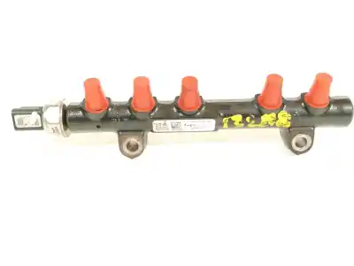 Pièce détachée automobile d'occasion Rampe D'injecteur pour CITROEN C3 1.4 Premier Références OEM IAM 9685297580 150633867 