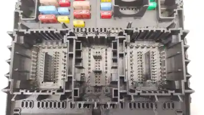 Pezzo di ricambio per auto di seconda mano scatola relè/fusibili per ford puma (j2k, cf7) 1.0 ecoboost riferimenti oem iam lu5t15604ejae  