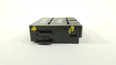 Second-hand car spare part fuse box unit for lexus is ii (_e2_) 220d (ale20) oem iam references 8921153020  