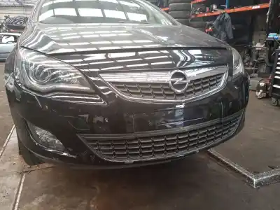 Pezzo di ricambio per auto di seconda mano PARAURTI ANTERIORE per OPEL ASTRA J (P10)  Riferimenti OEM IAM   