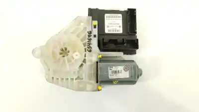Pezzo di ricambio per auto di seconda mano MOTORE ALZACRISTALLI ANTERIORE DESTRO per VOLKSWAGEN GOLF VI (5K1)  Riferimenti OEM IAM 5K0959702E 5K0959792A 