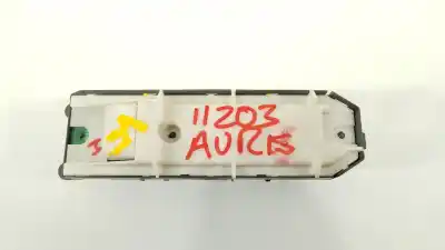 Автозапчасти б/у выключатель левого переднего окна за toyota auris (_e18_) 1.8 hybrid (zwe186_) ссылки oem iam 8404002120 515220 