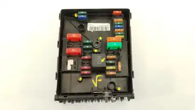 Pezzo di ricambio per auto di seconda mano  per AUDI Q3 (8UB, 8UG)  Riferimenti OEM IAM 1K0937125D  