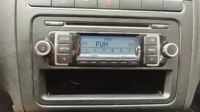 Peça sobressalente para automóvel em segunda mão SISTEMA DE ÁUDIO / RÁDIO CD por VOLKSWAGEN POLO (6R1) Advance Referências OEM IAM 5M0035156B  