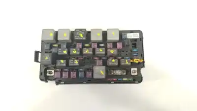 Pezzo di ricambio per auto di seconda mano scatola relè/fusibili per ssangyong actyon i 2.0 xdi riferimenti oem iam 8239031032