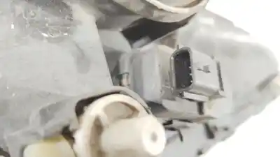 Second-hand car spare part right headlight for renault maxity 2.5 diesel oem iam references 26010mb40a 7485152479 89317201