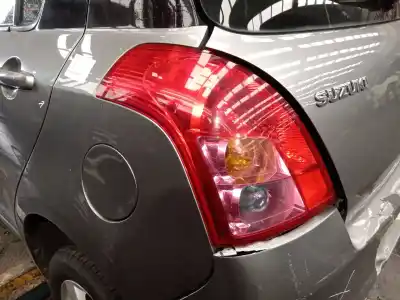 Pezzo di ricambio per auto di seconda mano lampada posteriore sinistra per suzuki swift iii (mz, ez) 1.3 (rs 413) riferimenti oem iam 3567072k00  