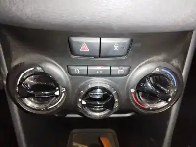 Автозапчастина б/у контроль опалення / кондиціонації для PEUGEOT 208 I (CA_, CC_) 1.2 VTI 82 Посилання на OEM IAM 96722483ZD  