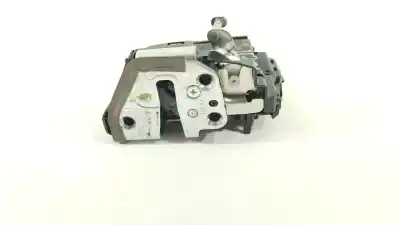 Автозапчасти б/у замок задней правой двери за toyota auris (_e18_) 1.8 hybrid (zwe186_) ссылки oem iam 6905005051  