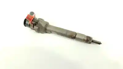 Pezzo di ricambio per auto di seconda mano Iniettore per BMW SERIE 1 BERLINA (E81/E87) 118d Riferimenti OEM IAM 779844604 0445110289 