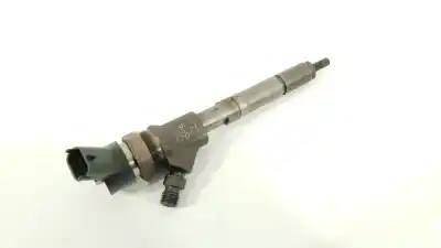 Second-hand car spare part injector for toyota corolla (e12) 1.4 d-4d luna compact oem iam references 2367033040 0445110227 