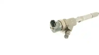 Second-hand car spare part injector for toyota corolla (e12) 1.4 d-4d luna compact oem iam references 2367033040 0445110227 