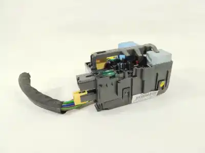 Peça sobressalente para automóvel em segunda mão caixa de fusíveis e relés por peugeot 308 access referências oem iam 9806192580  