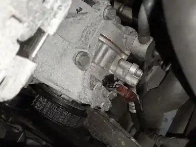 Pièce détachée automobile d'occasion Compresseur De Climatisation pour AUDI A4 B8 (8K2) 2.0 TDI Références OEM IAM 8T0260805F  4472807032