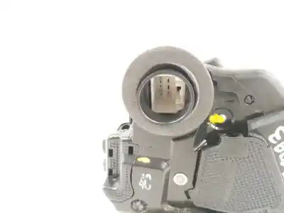 Автозапчасти б/у замок задней правой двери за toyota auris (_e18_) 1.4 d-4d (nde180_) ссылки oem iam 6905005050  