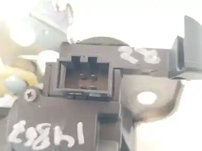 Автозапчасти б/у замок багажника/ворот за audi q3 (8ub, 8ug) 2.0 tdi ссылки oem iam 8k9827505a  