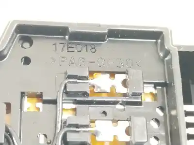 Pezzo di ricambio per auto di seconda mano comando pulito per mitsubishi colt vi (z3_a, z2_a) 1.5 (z23a) riferimenti oem iam mn300330  17e018