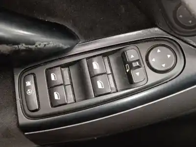 Pezzo di ricambio per auto di seconda mano  per CITROEN C4 PICASSO I MONOSPACE (UD_)  Riferimenti OEM IAM 96639382ZD  