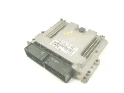 Second-hand car spare part ECU ENGINE CONTROL for FORD FOCUS III  OEM IAM references F1F112A650YA 0281033067 F1F112B684AD