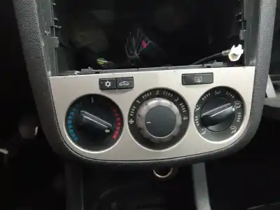 Pezzo di ricambio per auto di seconda mano Controllo Riscaldamento / Aria Condizionata per OPEL CORSA D CATCH ME Riferimenti OEM IAM 466119570  5E094010