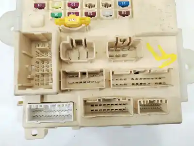 Peça sobressalente para automóvel em segunda mão caixa de fusíveis e relés por kia sorento active 4wd referências oem iam 954002p422  