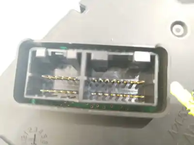 Peça sobressalente para automóvel em segunda mão quadrante por kia sorento active 4wd referências oem iam 940332p041  