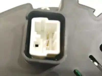 Peça sobressalente para automóvel em segunda mão quadrante por kia sorento active 4wd referências oem iam 940332p041  