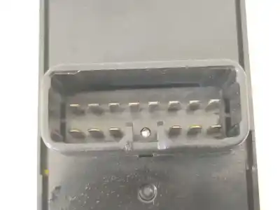 Pièce détachée automobile d'occasion commande de lève vitre avant gauche pour mitsubishi colt vi (z3_a, z2_a) 1.5 (z23a) références oem iam mn301146 c8dd338m 98078400aa0