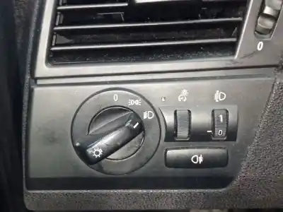 Peça sobressalente para automóvel em segunda mão Comutador De Luzes por BMW SERIE X3 (E83) 2.0d [2.0 Ltr. - 110 kW 16V Diesel CAT] Referências OEM IAM   